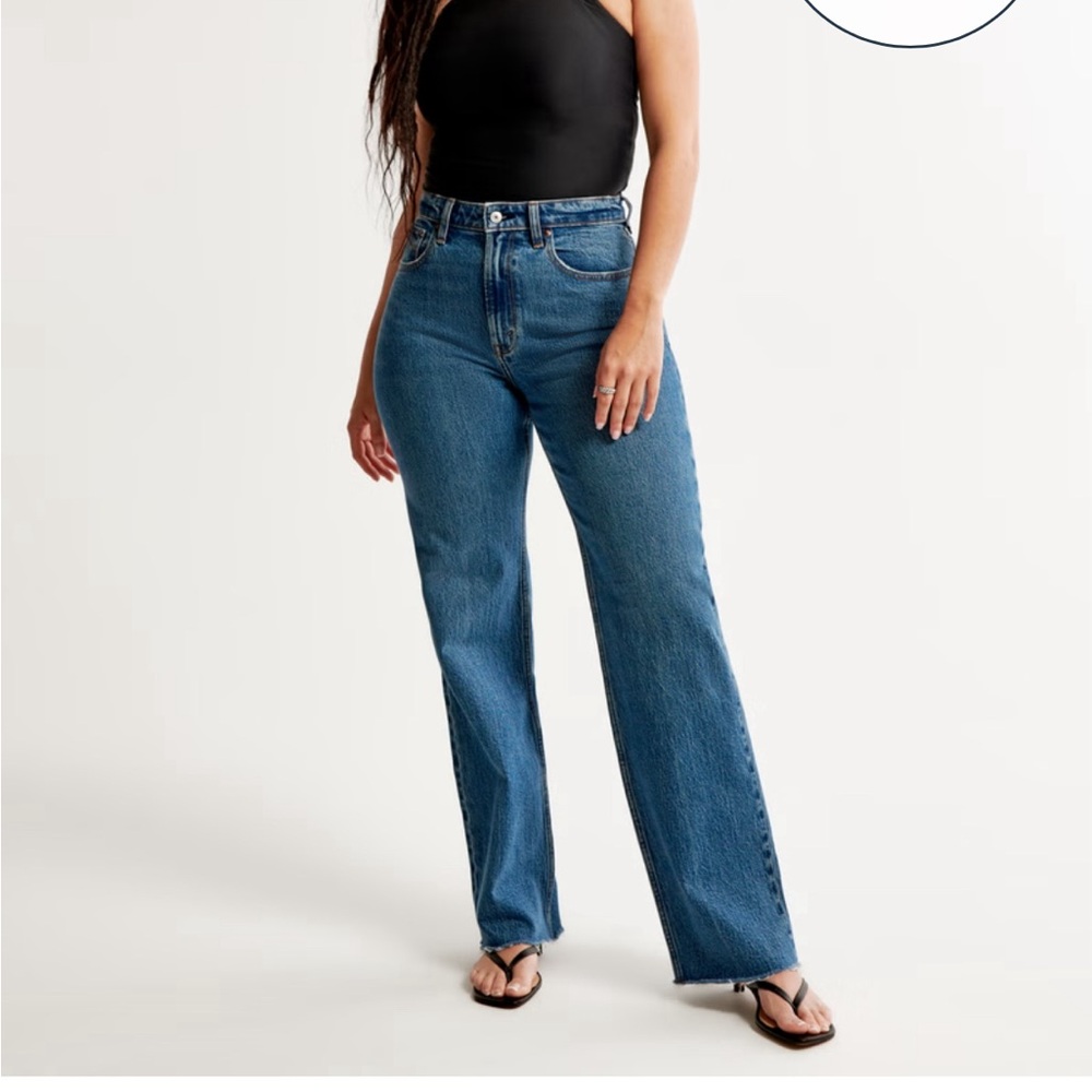 NWT Curve Love High Rise 90s Relaxed Jean